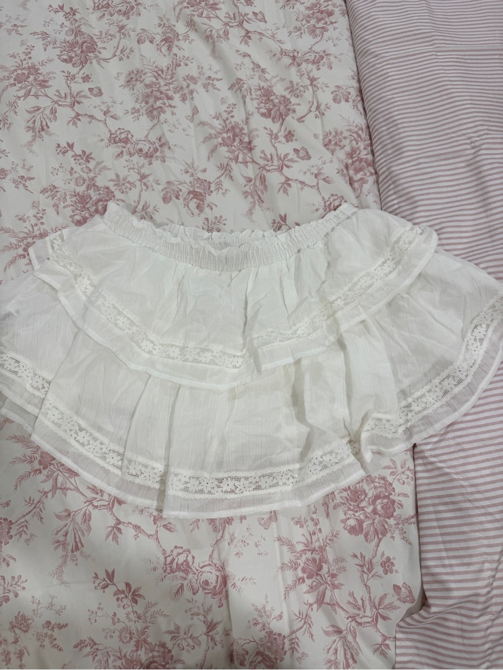 White Tiered Lace Mini Skirt - Women
